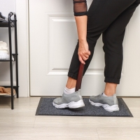 Ложка для обуви Доляна, с петелькой, деревянная, 30&times;4 см, коричневая