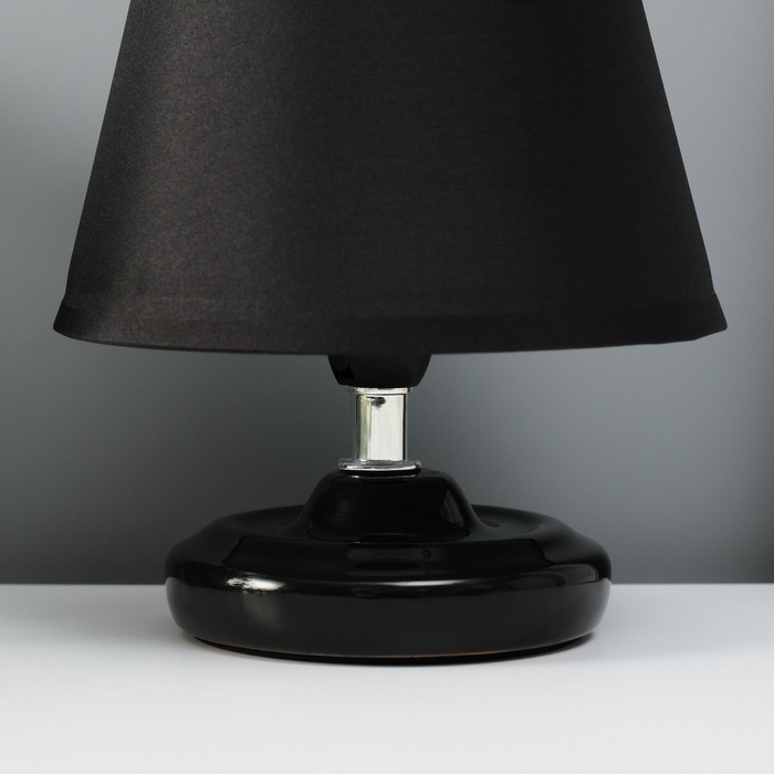 Лампа настольная "Мини" 1х40Вт Е14 черный 15х15х20см МОДЕЛЬ: 3133993