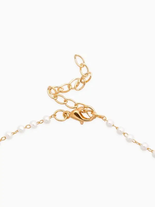 Кулон на жемчужной дорожке "Вишенка", цвет бело-красный в золоте 44+удл.