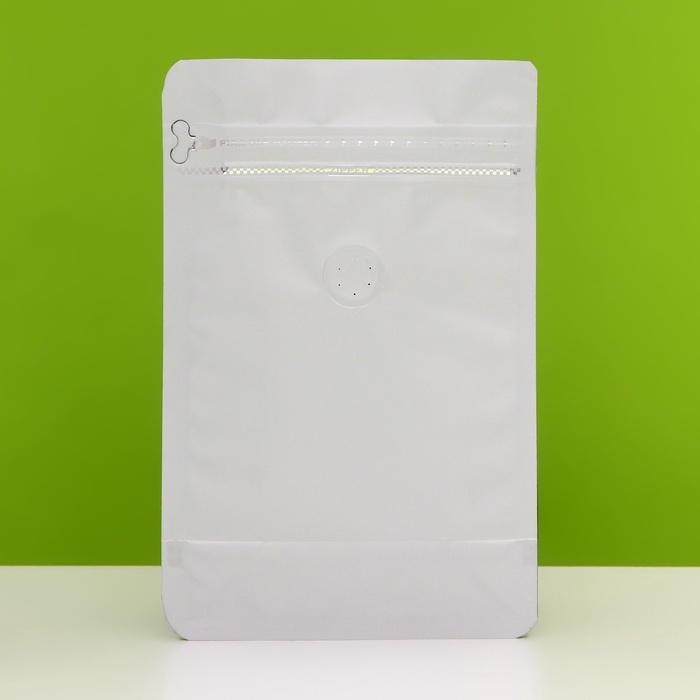 Пакет восьмишовный,плоское дно, белый-золотой,20 х 13 х 7см набор 50шт