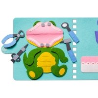 Развивающая книжка &laquo;Лечим зубки&raquo;