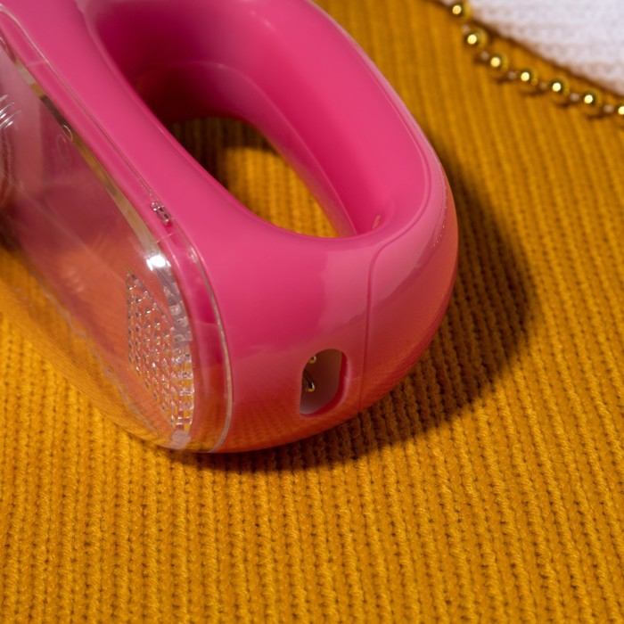 Машинка для удаления катышков LuazON LUK-06, индикатор, 220 В, АКБ, розовая Машинка для удаления катышков LuazON LUK-06, индикатор, 220 В, АКБ, розовая