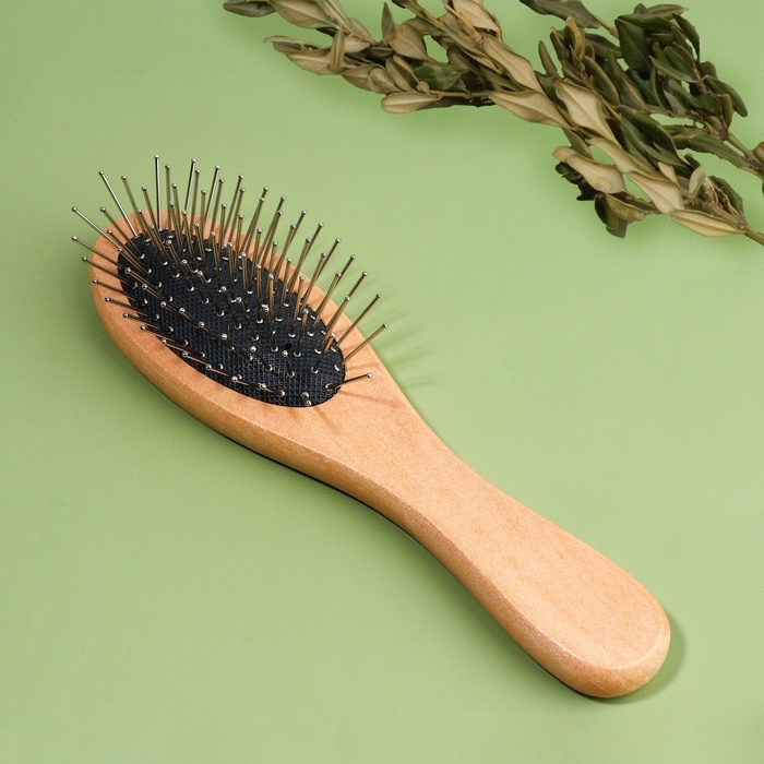 Расчёска массажная, 4,5 &times; 16 см, цвет &laquo;светлое дерево&raquo;