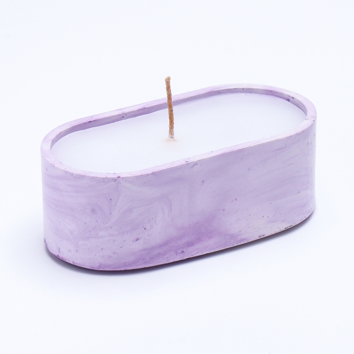 Свеча в овальном подсвечнике из гипса,9,5х4,7х3см,мрамор с фиолетовыми полосками