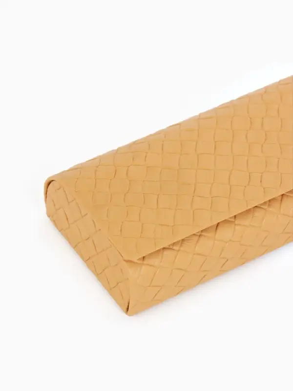 Футляр для очков Июнь2502 15,5*6*3 см, магнит, бежевый