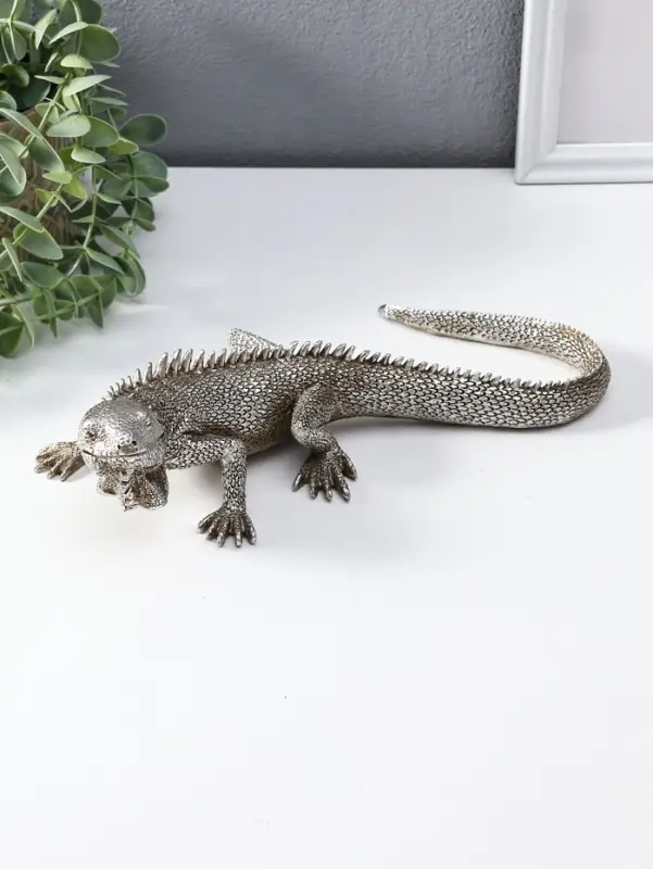 Сувенир полистоун "Игуана" чернённое серебро 25,2х12,2х7 см
