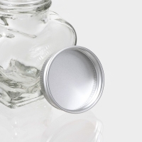 Банка стеклянная для хранения сыпучих продуктов &laquo;Сердце&raquo;, 60 мл, 3,9&times;7,5 см, с пластиковой крышкой