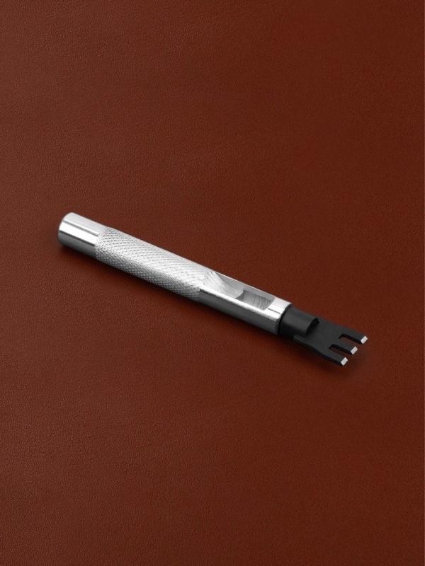 Набор пробойников для кожи, 7 предметов: сменные насадки 6 шт., основа 1 шт.