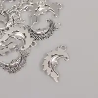 Металлический элемент, декоративная подвеска &laquo;Арт Узор. Узорчатый месяц&raquo;, серебро, 2.6&times;1.5 см