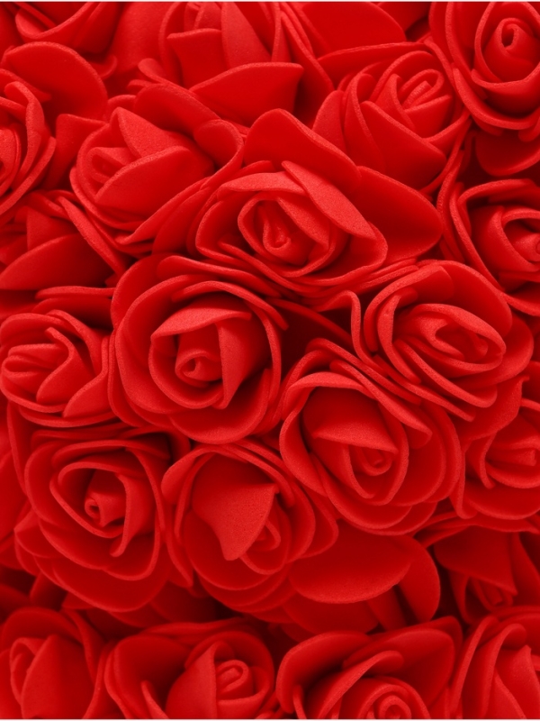 Медведь из красных роз Медведь из красных роз