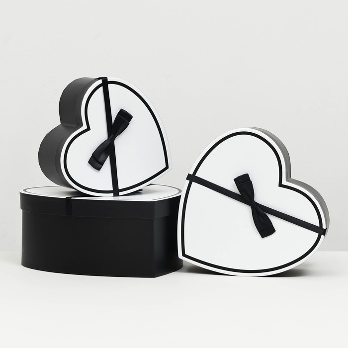 Набор коробок 3 в 1 сердца L:27x27x12cm M:23.5x23x11cm S:19x19x10cm Набор коробок 3 в 1 сердца L:27x27x12cm M:23.5x23x11cm S:19x19x10cm
