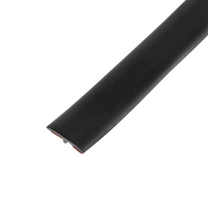 Уплотнитель стекла, самоклеящийся 1.4&times;200 cм