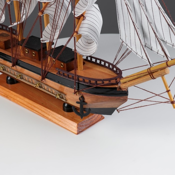 Корабль сувенирный большой &laquo;Ричмонд&raquo;