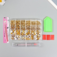 Набор для творчества "Золотой" набор 24 вида, инструмент, пинцет, подставка, мат 2,5х12х18см 74595 Набор для творчества "Золотой" набор 24 вида, инструмент, пинцет, подставка, мат 2,5х12х18см 74595