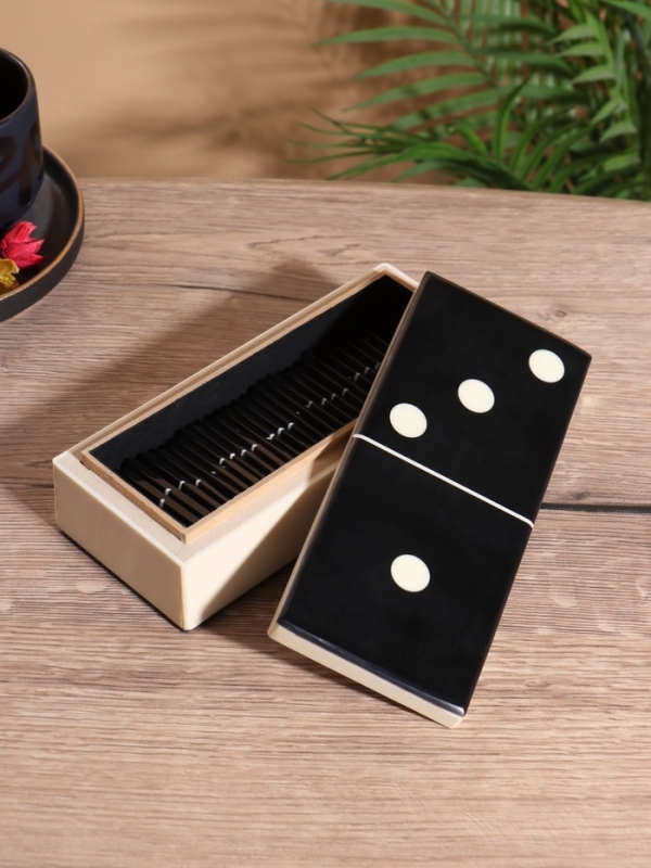 Настольная игра "Домино" 18,5х7,5х4 см, смола, дерево