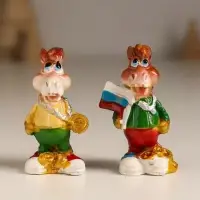 Сувенир полистоун "Конь в спортивном костюме" МИКС 3,3х2,3х5 см