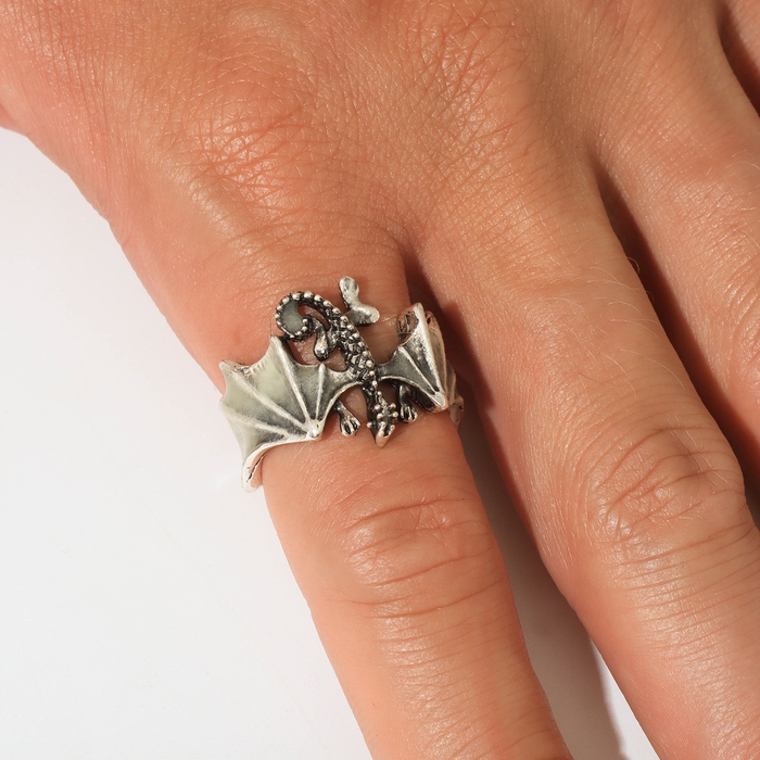 Кольцо «Япония» светящееся, дракон, синий в чернёном серебре, безразмерное Кольцо «Япония» светящееся, дракон, синий в чернёном серебре, безразмерное