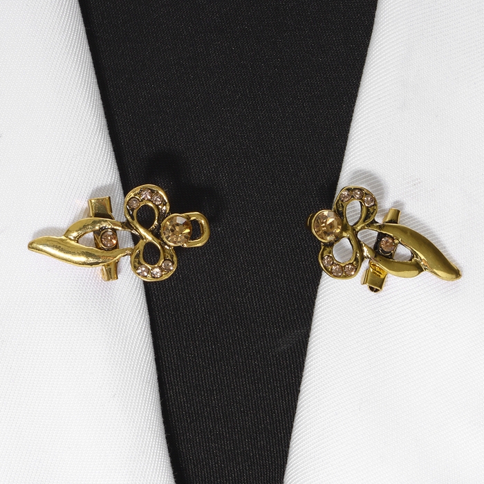 Зажим для кардигана «Бант», цвет золотой в чернёном золоте Зажим для кардигана «Бант», цвет золотой в чернёном золоте