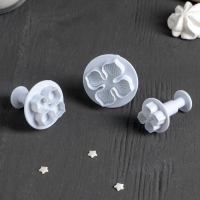 Набор плунжеров кондитерских Доляна &laquo;Клевер&raquo;, 3 шт, d=4,8/3,7/2,7 см