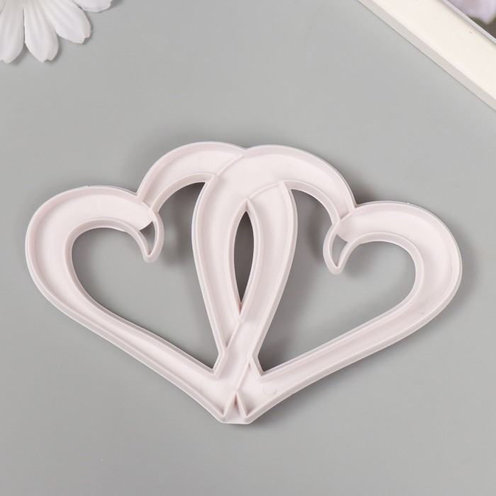 Каттер для полимерной глины Каттер для полимерной глины "Сплетённые сердца" 8,7х13,3х0,7 см