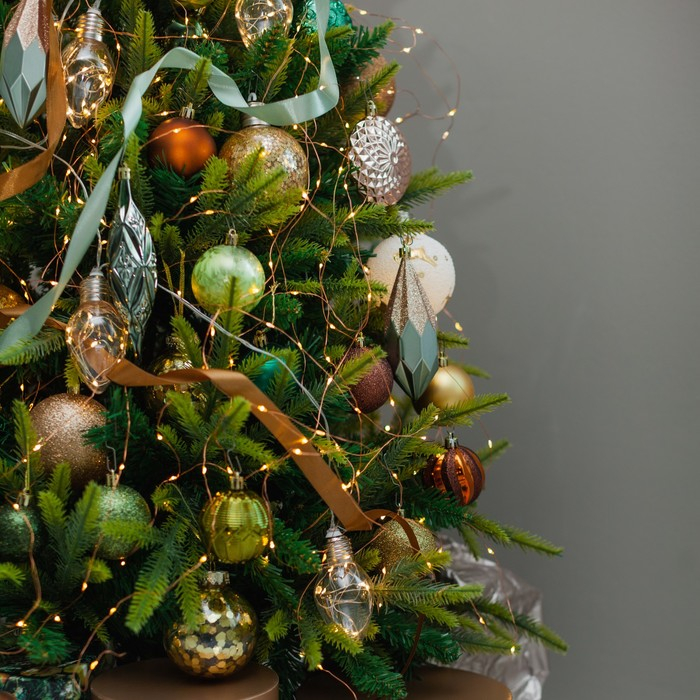 Гирлянда «Конский хвост» 8 нитей по 2 м, IP20, медная нить, 160 LED, свечение тёплое белое, USB Гирлянда «Конский хвост» 8 нитей по 2 м, IP20, медная нить, 160 LED, свечение тёплое белое, USB