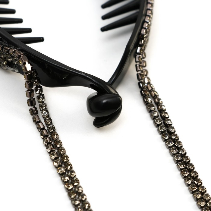 Заколка для волос со стразами &laquo;Present for you&raquo;, 12.5 х 7 х 1.5 см