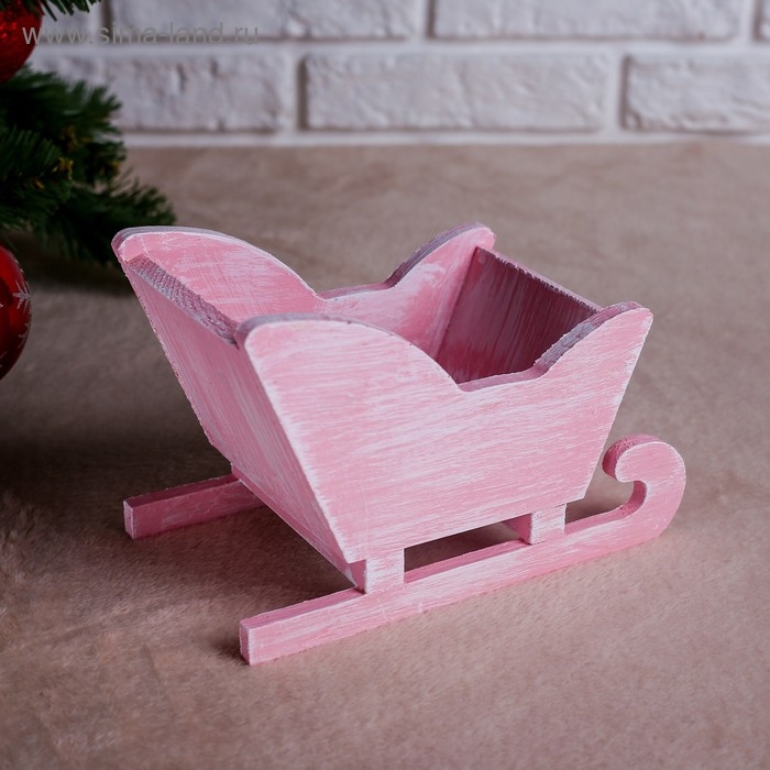 Новый год. Кашпо деревянное 20&times;12&times;13 см "Санки", розовая кисть Дарим Красиво