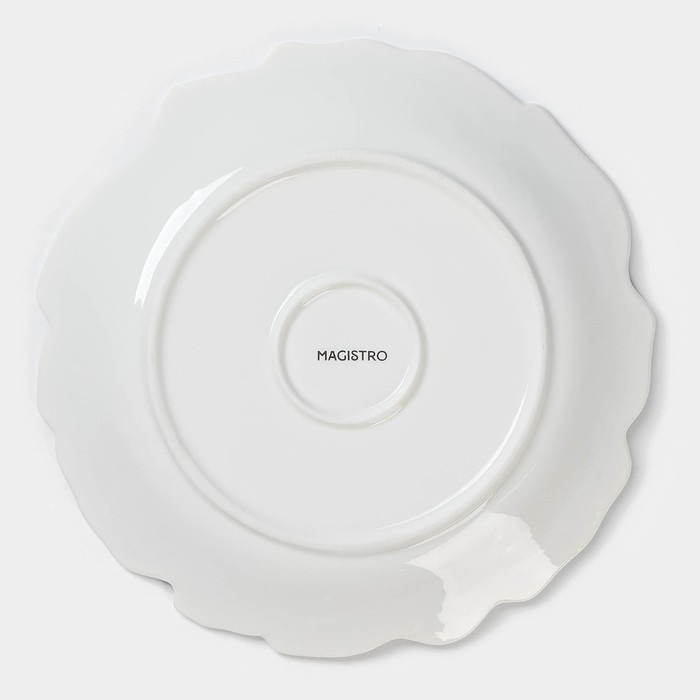 Тарелка фарфоровая обеденная Magistro &laquo;Роза&raquo;, d=22,5 см, цвет белый