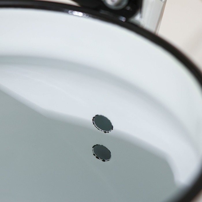 Чайник эмалированный сферический &laquo;Эквадор&raquo;, 3,5 л, цвет белый