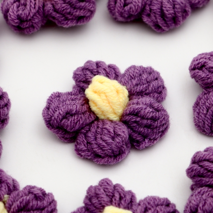 Цветок вязаный, набор 10 шт., размер 1 шт., 4 &times; 1,5 см, цвет фиолетовый