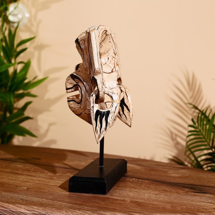 Маска "Хануман" на подставке, албезия 30 см