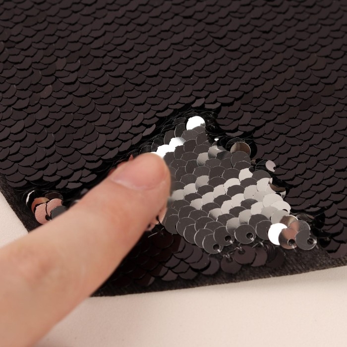 Термоаппликация двусторонняя &laquo;Карман&raquo;, с пайетками, 12 &times; 10,5 см, цвет чёрный/серебряный, цена за 1 штуку