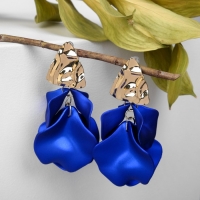 Серьги ассорти &laquo;Ветер&raquo; мятые треугольники, цвет сине-золотой