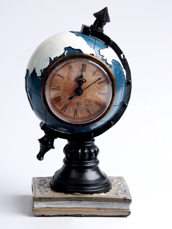 Часы настольные интерьерные, &laquo;Глобус&raquo;,  на батарейках, 11&times;7.8&times;13 см, d-8 см