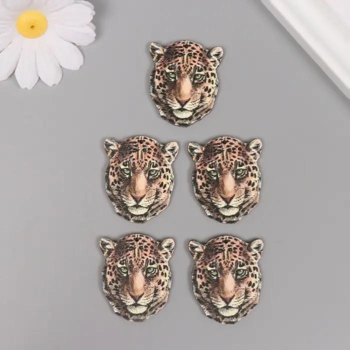 Декор для творчества дерево "Леопард" 3,9х3,3х0,3 см