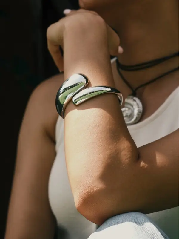 Браслет манжета «Капля», цвет серебро Браслет манжета «Капля», цвет серебро