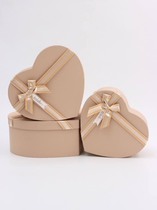 Набор коробок 3 в 1 сердца 31 х 27 х 13,3; 28 х 25 х 11,7; 26 х 23 х 10,3 см