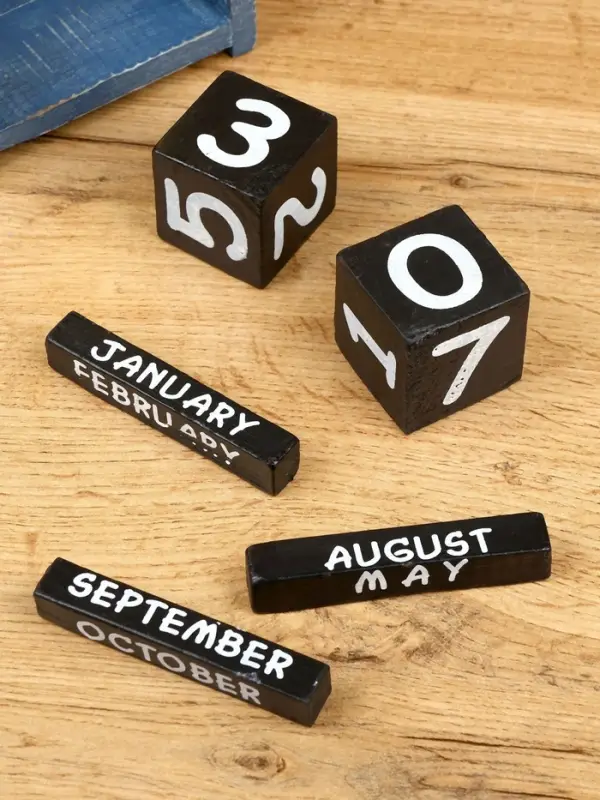 Календарь настольный &laquo;Ананас&raquo;, 10.5&times;5.5&times;19.5 см, дерево, сине-зелёный