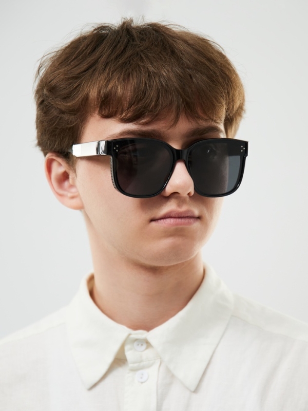 Очки солнечные поляризационные, uv 400, ширина 15.6 см, дужка 14.8 см