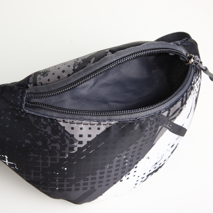 Сумка поясная детская на молнии, цвет чёрный Сумка поясная детская на молнии, цвет чёрный