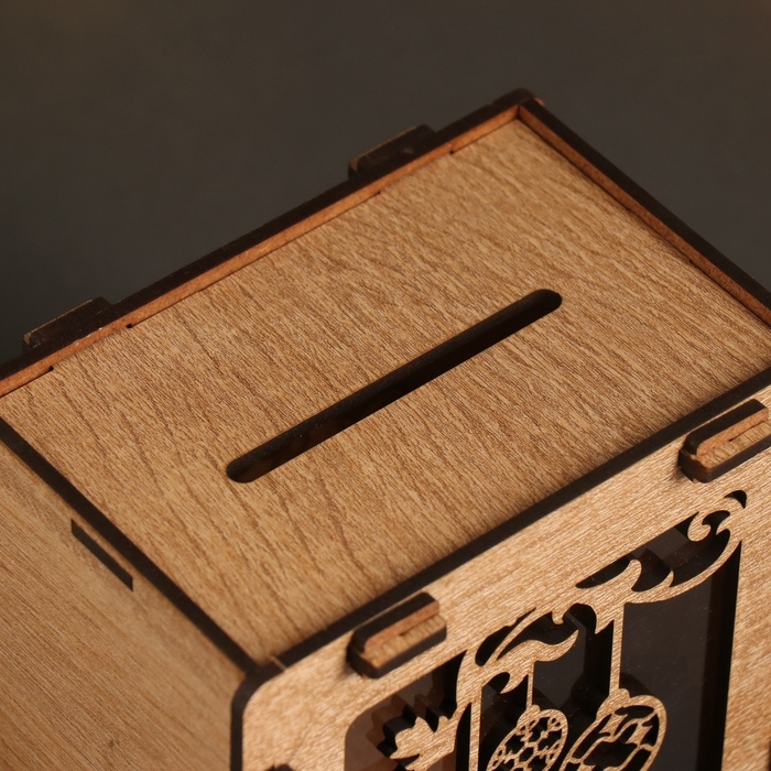 Новогодняя копилка "Новогодние игрушки" 12х12х9 см