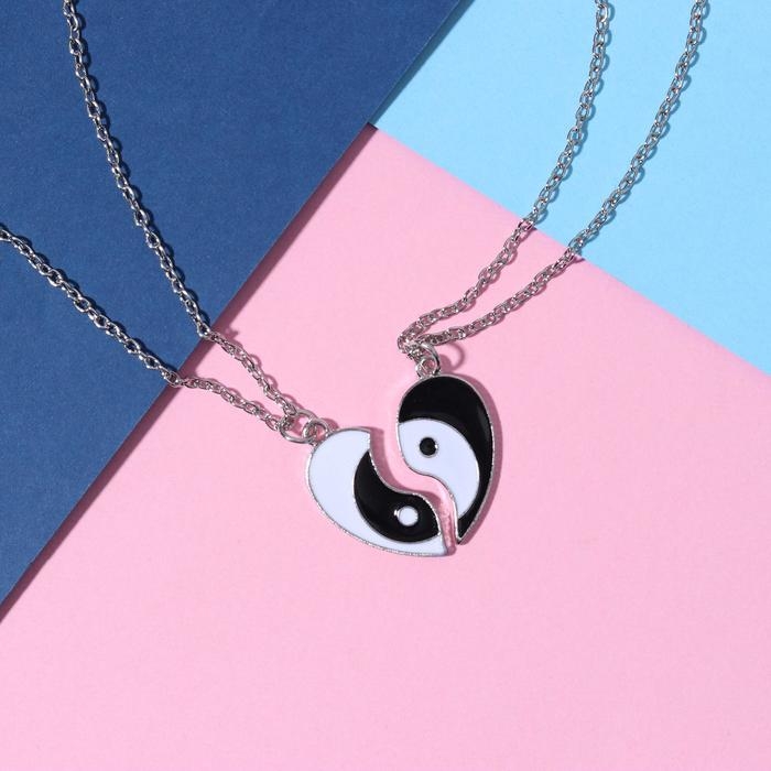 Кулоны на отрывной карточке &laquo;Неразлучники&raquo; сердце инь-янь, цвет чёрно-белый в серебре, 45 см