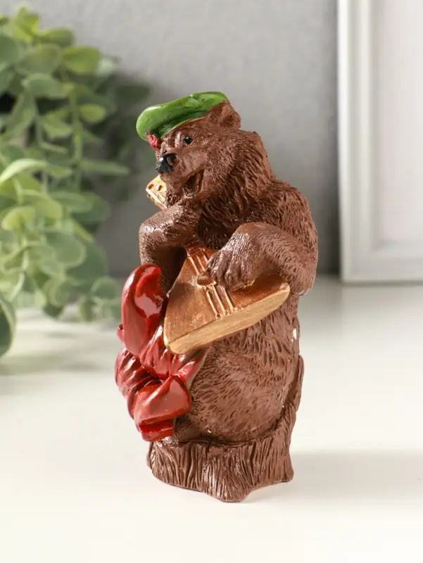 Фигурка гипс &laquo;Медведь с балалайкой&raquo;, 12&times;7 см, коричневый