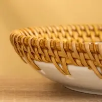 Тарелка керамическая с ротангом 18х18х3,7 см, МИКС