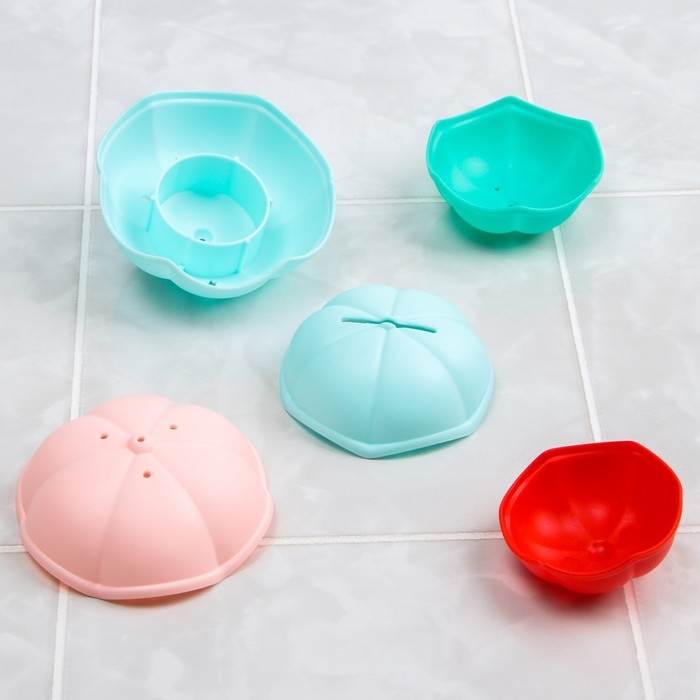 Набор игрушек для ванны &laquo;Кит - брызгалка&raquo;, 5 стаканчиков, цвет МИКС