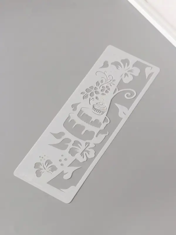 Трафарет бордюрный пластик "Торт с цветами" 10х30 см