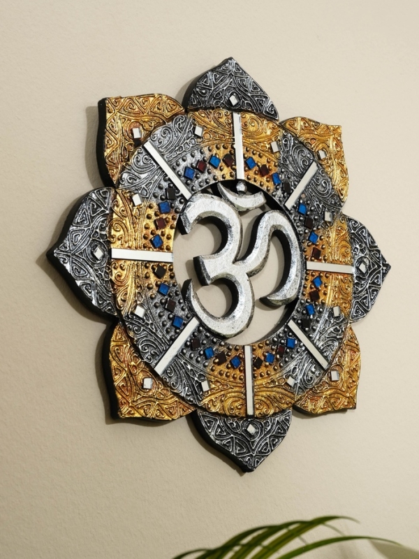 Панно резное МДФ Панно резное МДФ "ОМ", 30х30х0,6 см, серебрянное основание