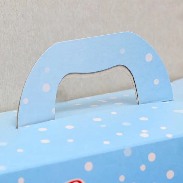 Подарочная коробка новогодняя Светлого Рождества 21.9 (29) х 17&times;9 см