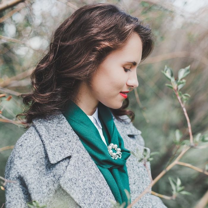 Зажим для платка &laquo;Жемчужный бант&raquo;, цвет белый в серебре