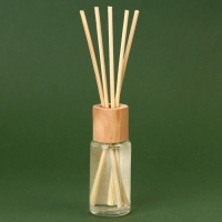 Свечи в стакане с аромадиффузором новогодние &laquo;Волшебного Нового года&raquo;, набор, свечи 2 шт., аромадиффузор 1 шт., аромат белая ель